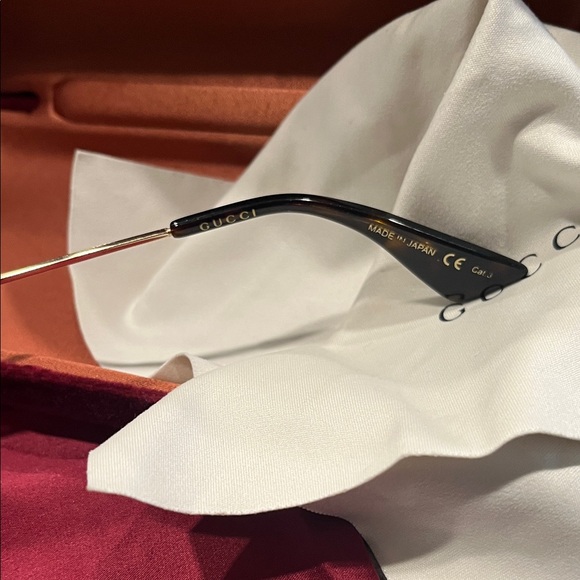 Gucci Sunglasses main image 10